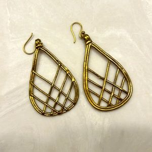 Gold earrings